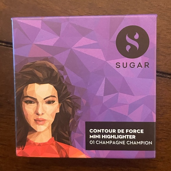 Ipsy bag with 6 new make up & beauty items - Picture 4 of 9